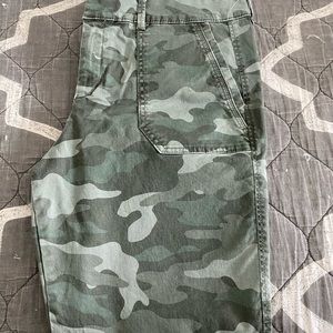 Ankle length fatigue pixie pants